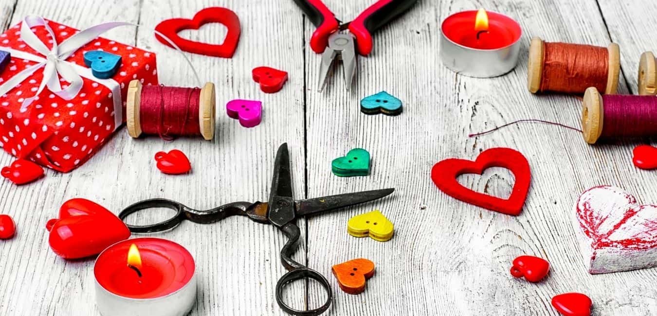 10 Must-Have Supplies to make easy Valentine's Day crafts with your kids. 1 valentines day