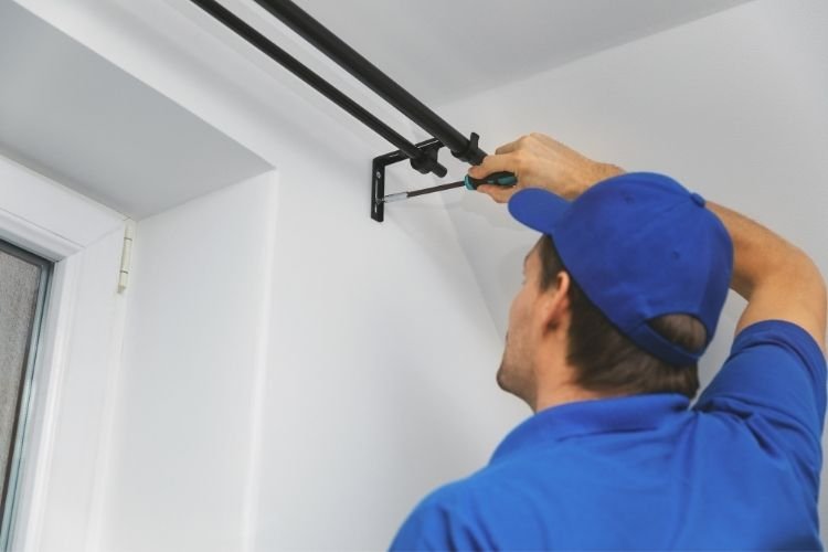 hanging curtain rods